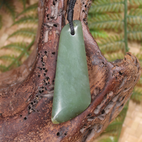 Inanga Pounamu Toki