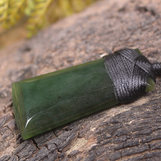 Kawakawa Pounamu Toki