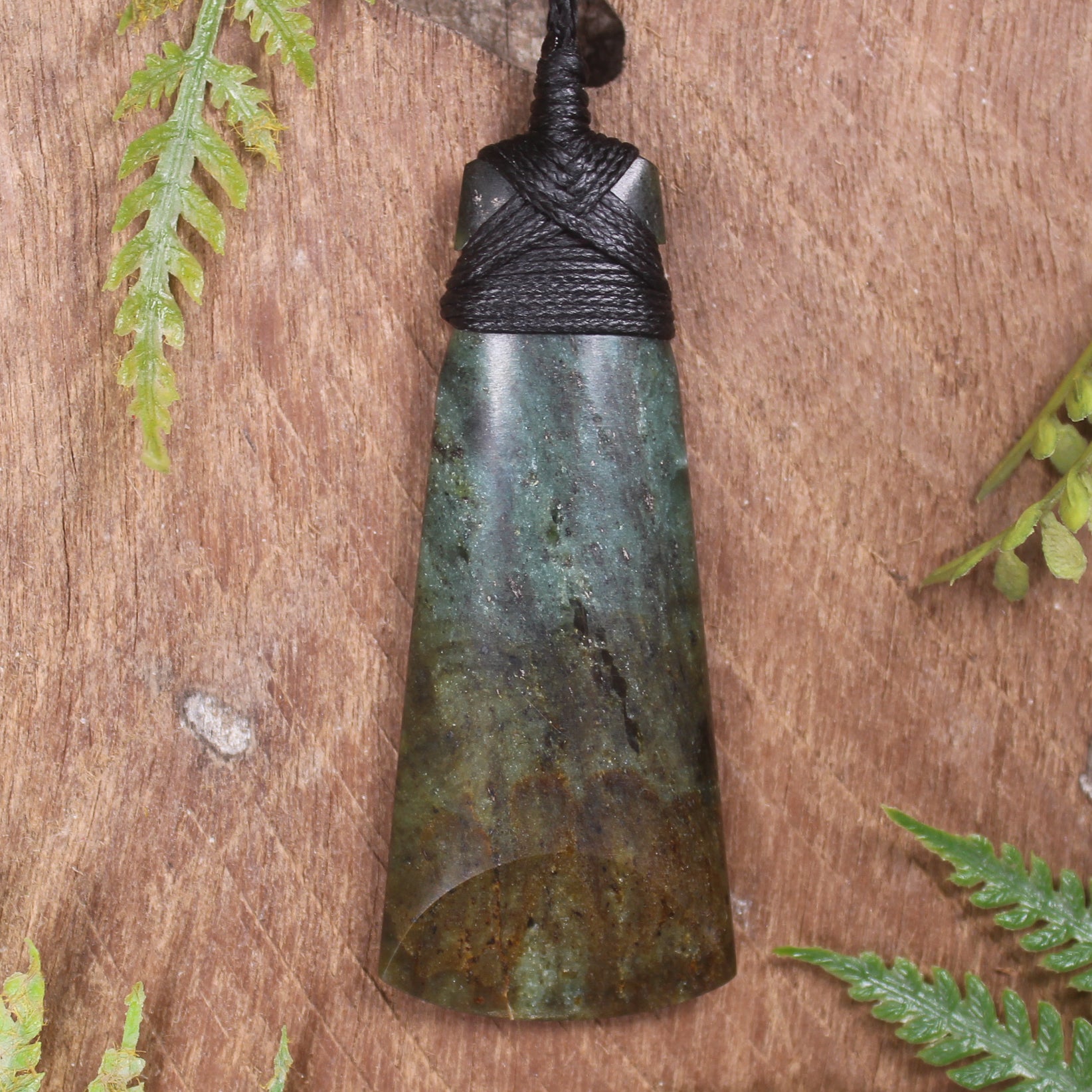 Fuchsite toki pendant