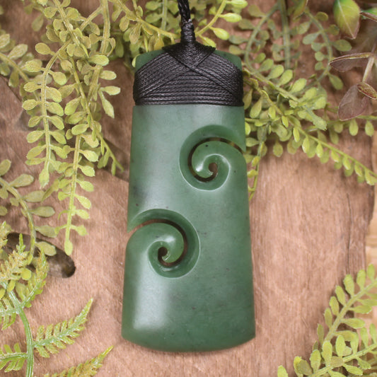 Hapopo Pounamu Toki with Koru - NZ Greenstone