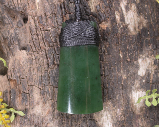 Kawakawa Pounamu Toki