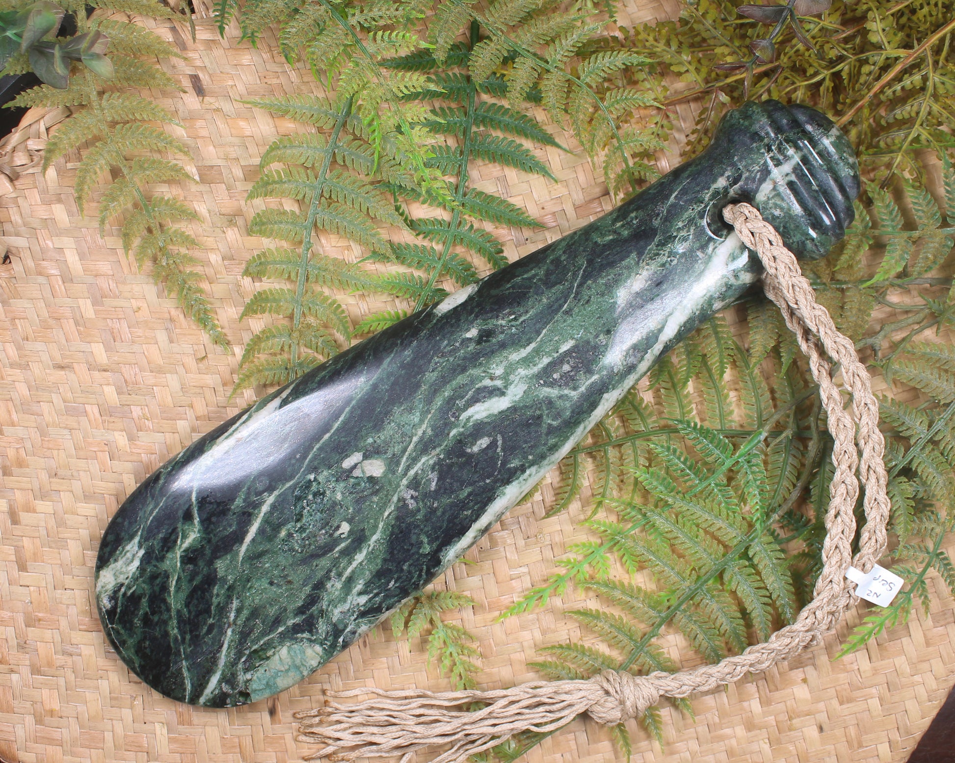 Mere carved from Serpentine Pounamu - NZ Greenstone