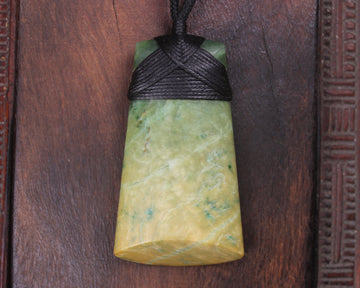 Flower Jade Pounamu Toki