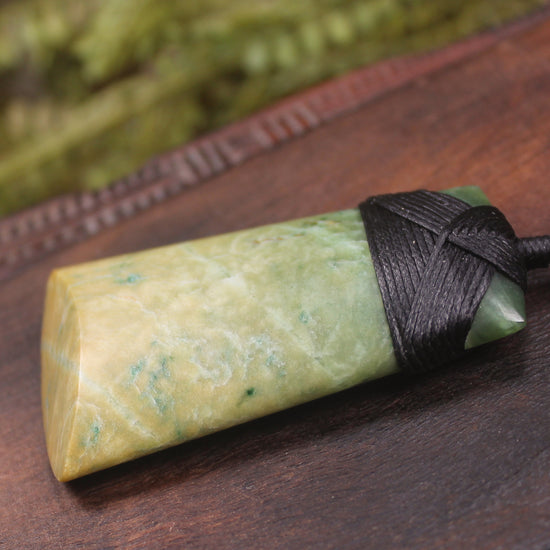 Flower Jade Pounamu Toki