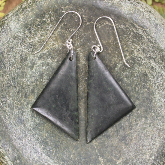 Roimata or Teardrop earrings carved from Kawakawa Pounamu - NZ Greenstone