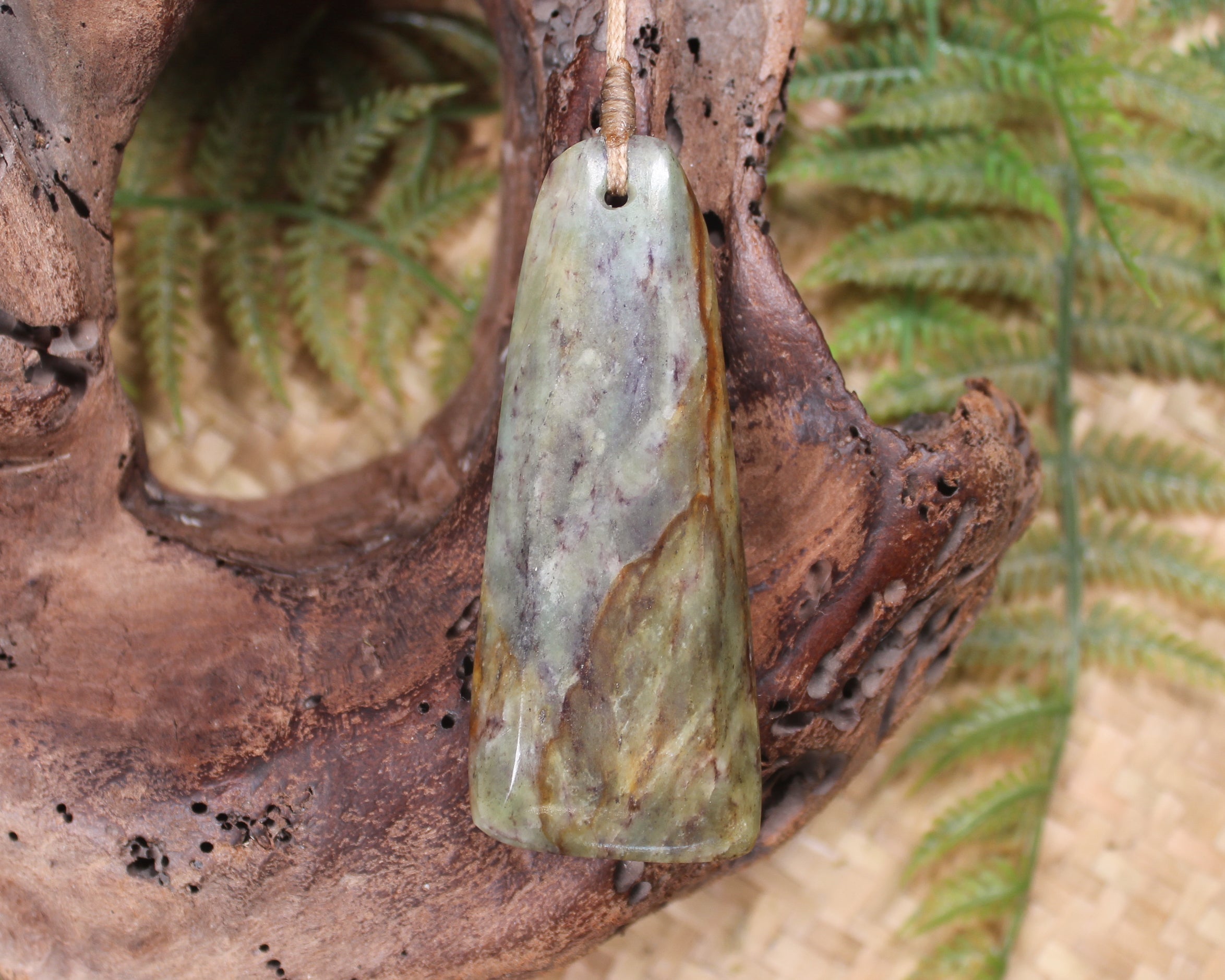 Hapopo Pounamu Toki