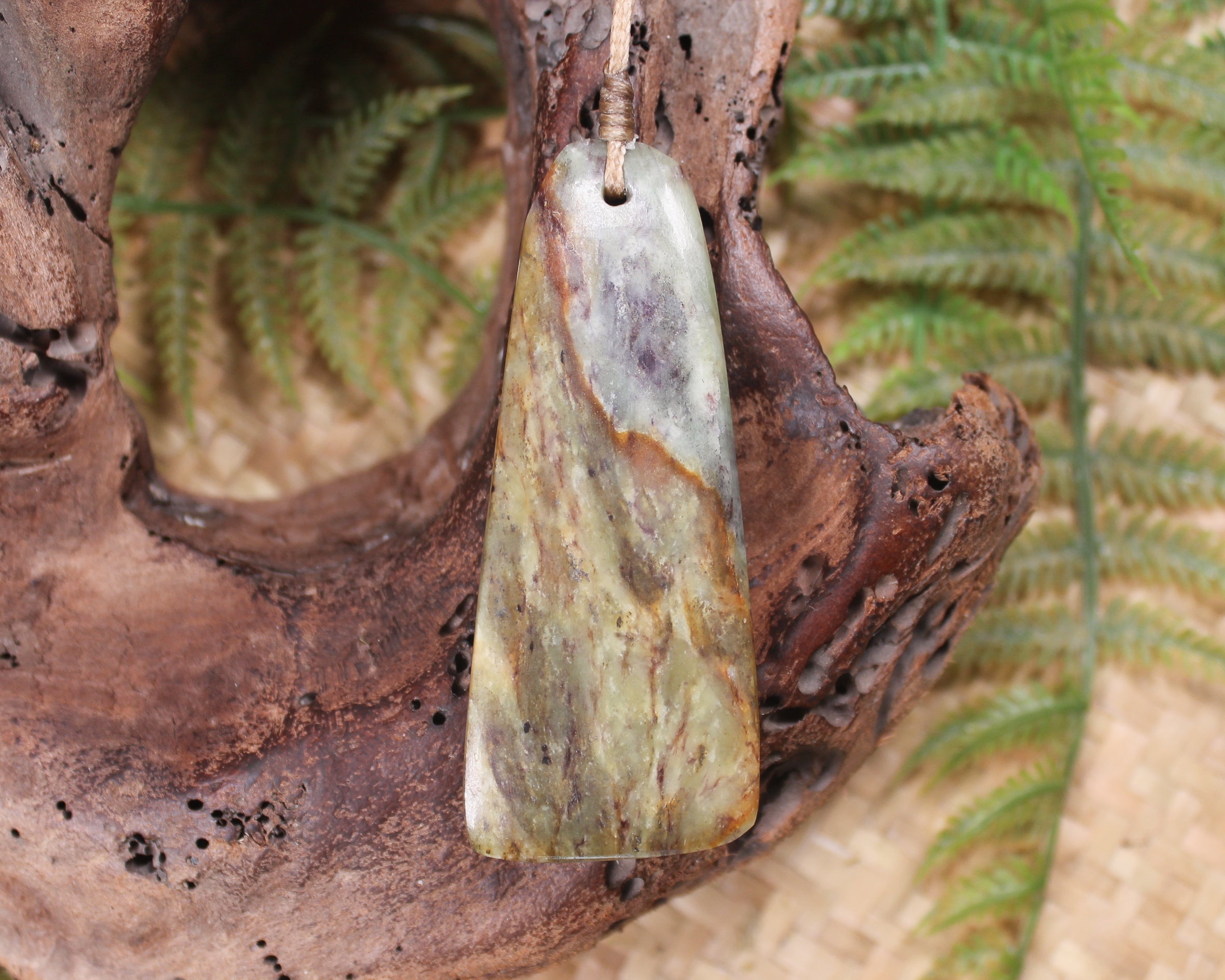 Hapopo Pounamu Toki