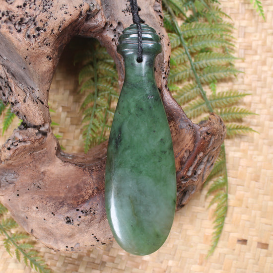 Mere or Patu carved from Hapopo Pounamu - NZ Greenstone