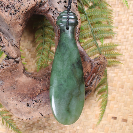 Mere or Patu carved from Hapopo Pounamu - NZ Greenstone