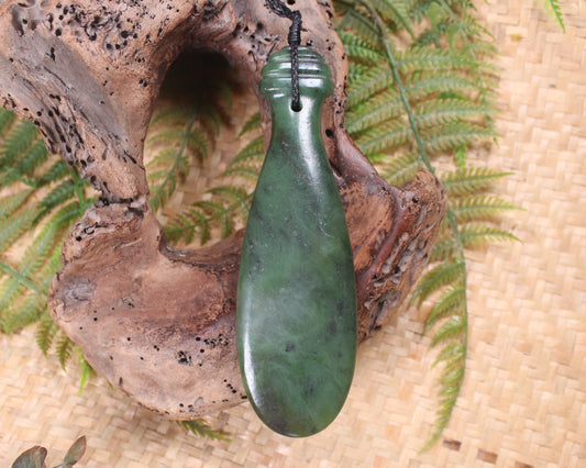 Mere or Patu carved from Hapopo Pounamu - NZ Greenstone