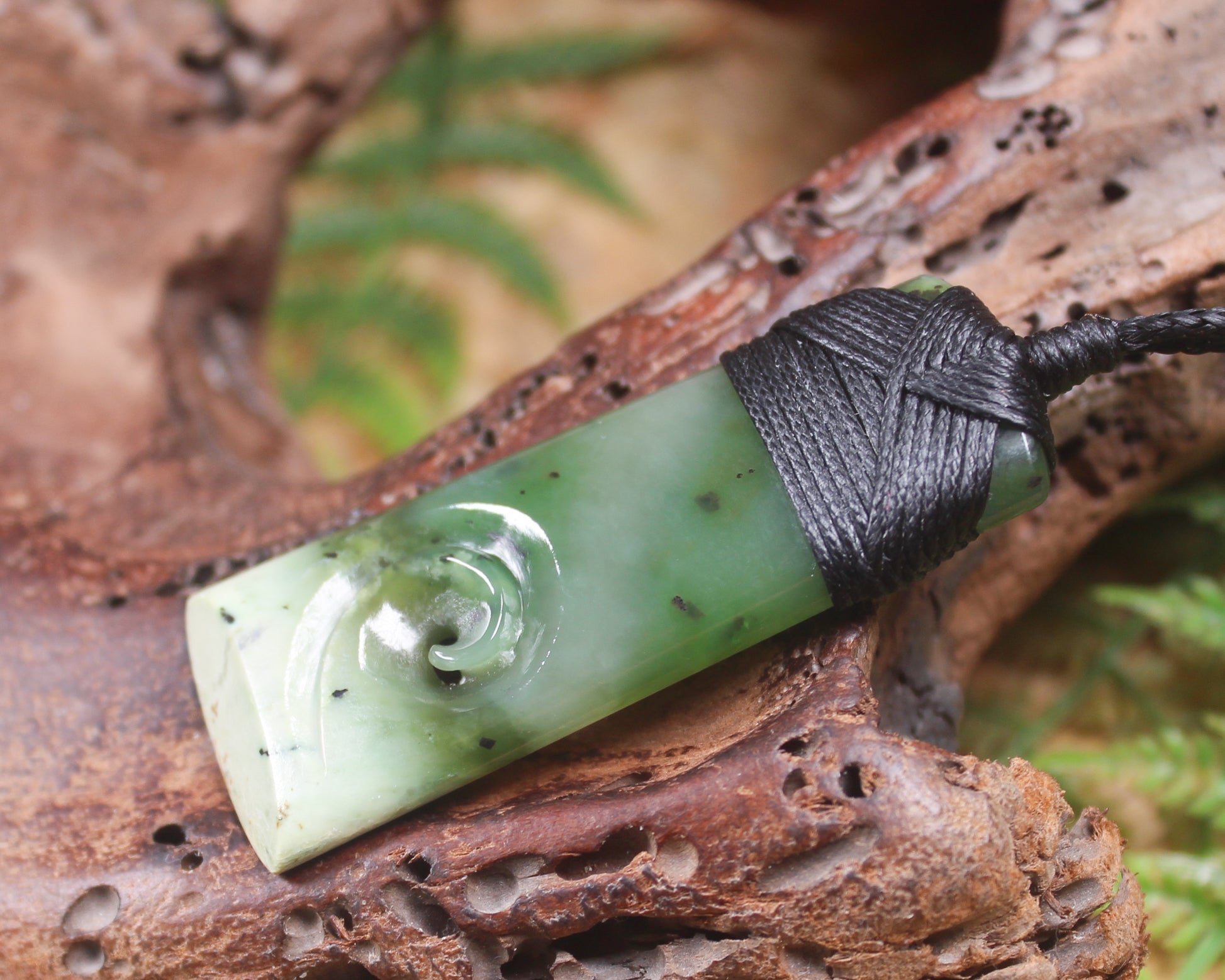 Toki or Adze with Koru carved from Hapopo Pounamu - NZ Greenstone