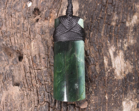 Kawakawa Pounamu Toki