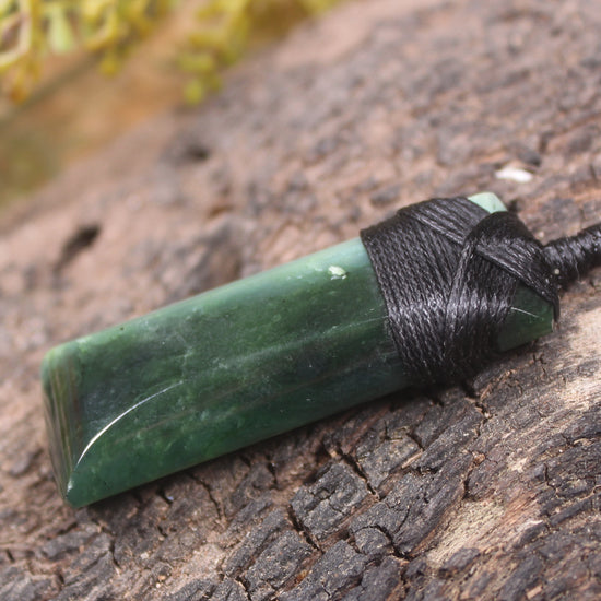 Kawakawa Pounamu Toki