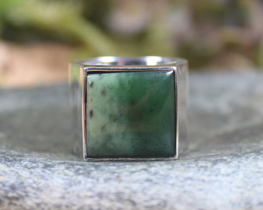 Sterling Silver Rimu Pounamu Ring - NZ Greenstone