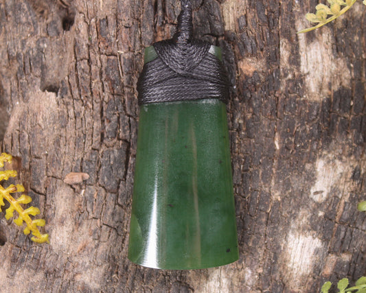 Kawakawa Pounamu Toki