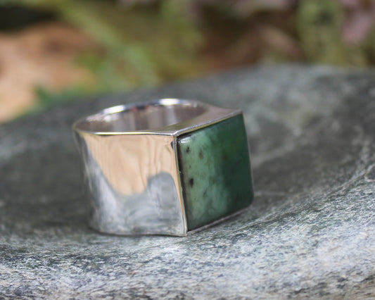 Sterling Silver Rimu Pounamu Ring - NZ Greenstone