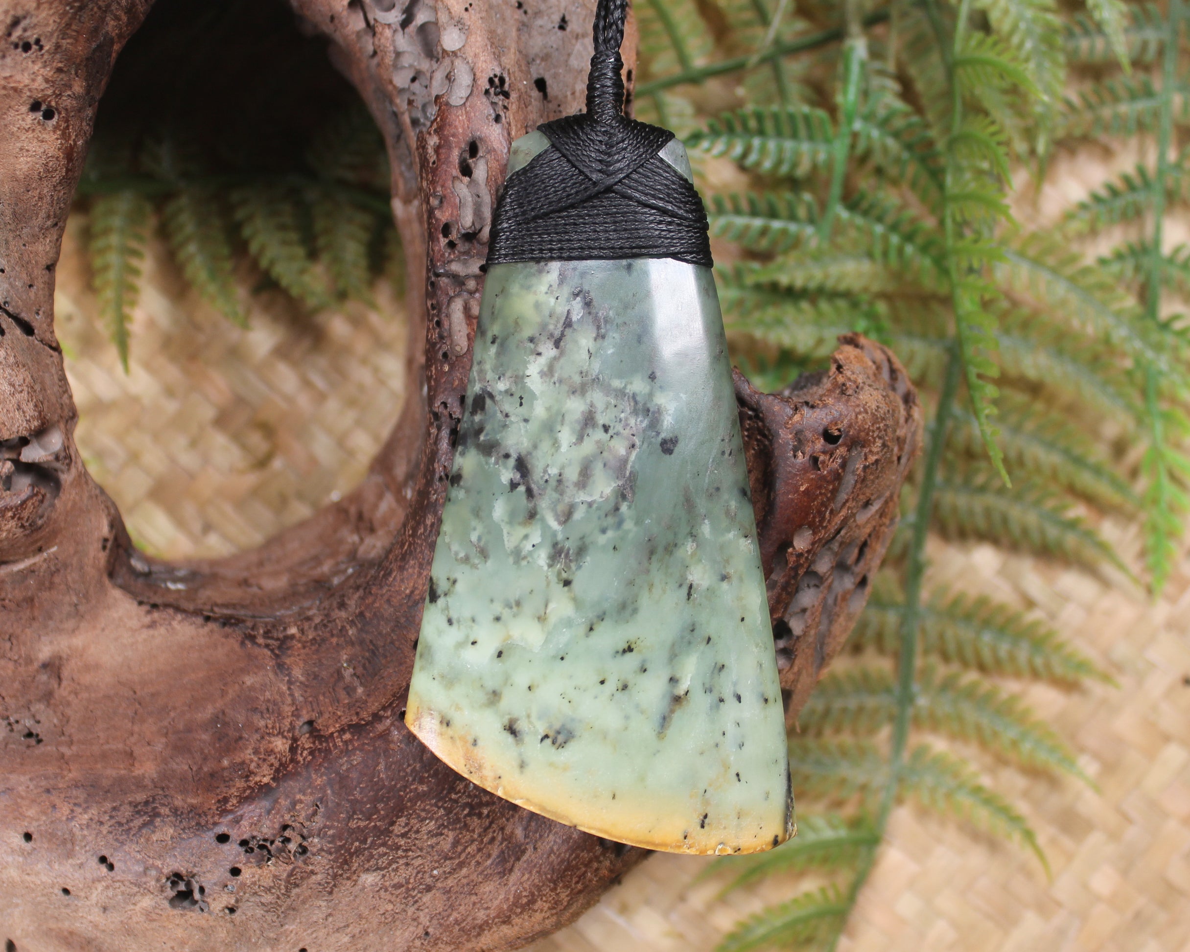 Toki or Adze Pendant carved from Flower Jade Pounamu - NZ Greenstone