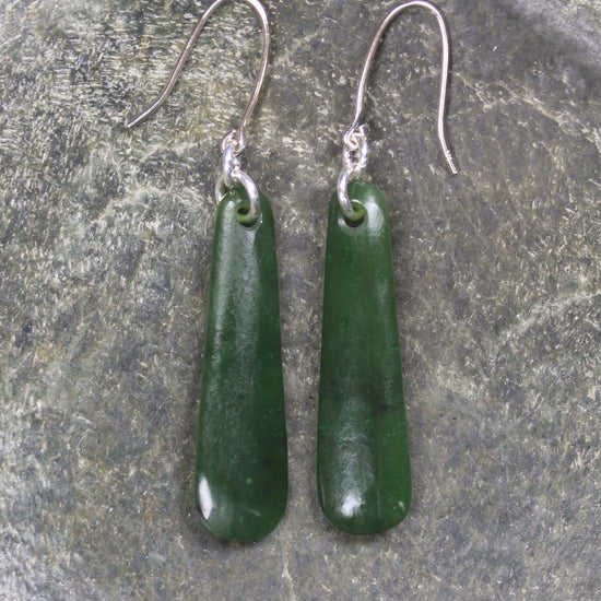 Roimata or Teardrop earrings carved from Kawakawa Pounamu - NZ Greenstone
