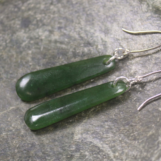 Roimata or Teardrop earrings carved from Kawakawa Pounamu - NZ Greenstone