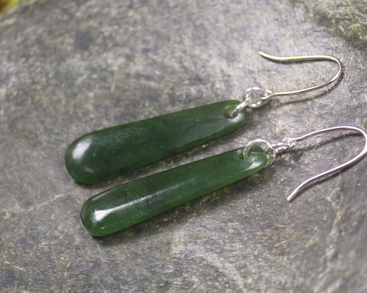 Roimata or Teardrop earrings carved from Kawakawa Pounamu - NZ Greenstone