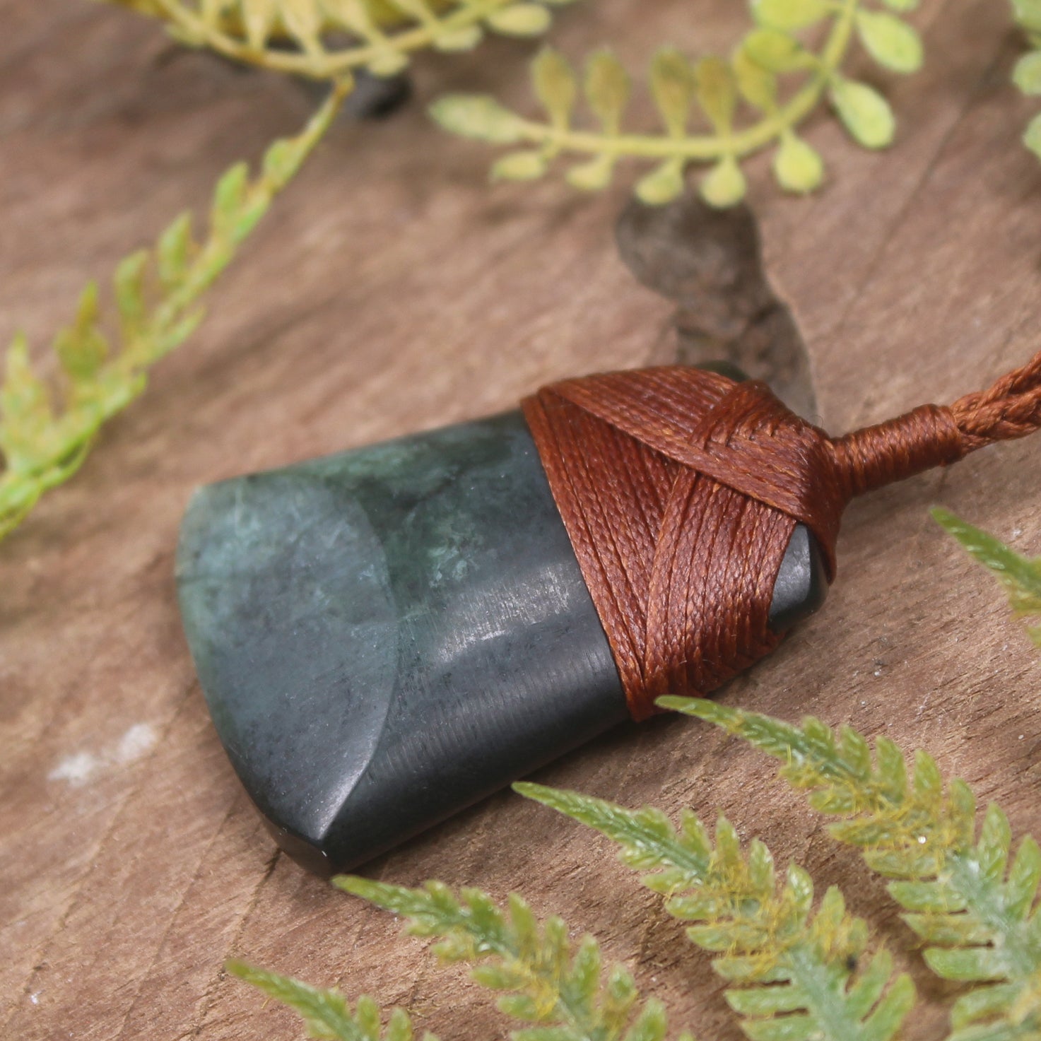 Kawakawa Pounamu Toki
