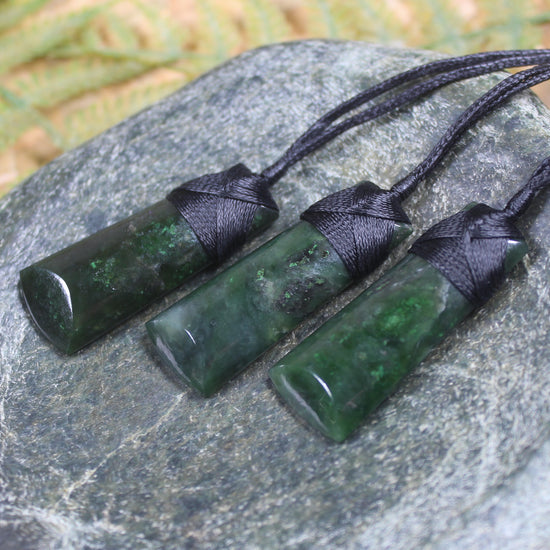 Kawakawa Pounamu Toki
