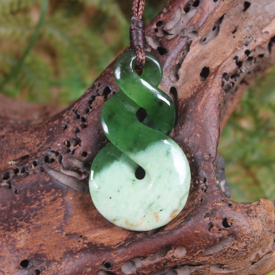 Twist carved from Rimu Pounamu - NZ Greenstone