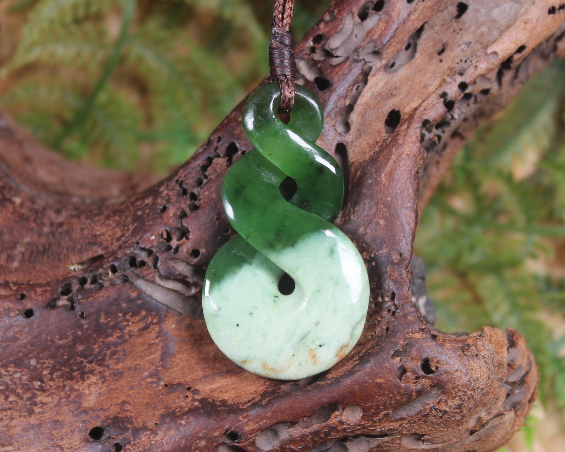 Twist carved from Rimu Pounamu - NZ Greenstone