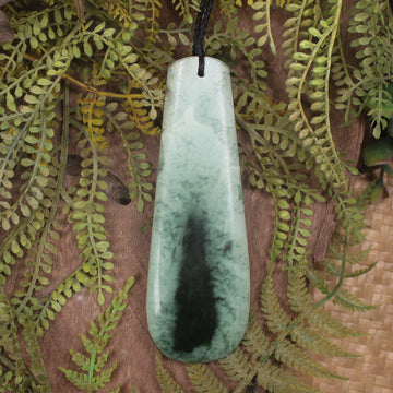 Kawakawa Pounamu Roimata Pendant - NZ Greenstone