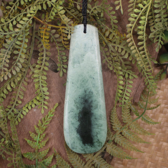 Kawakawa Pounamu Roimata Pendant - NZ Greenstone