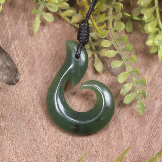 Hei Matau or Fish Hook carved from Kawakawa Pounamu - NZ Greenstone