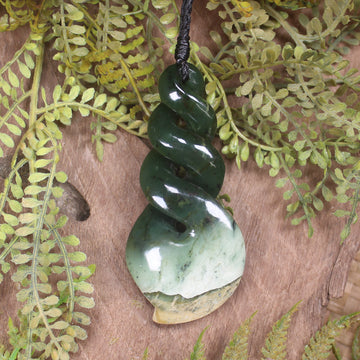 Twist carved from Kawakawa Pounamu - NZ Greenstone