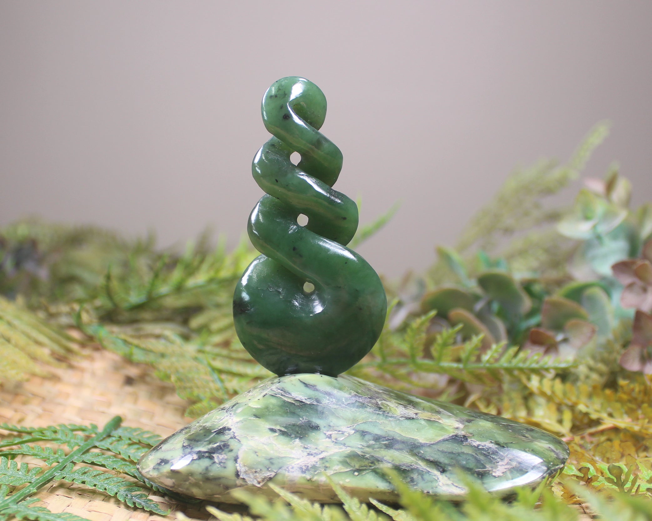 Twist Sculpture carved from Hapopo Pounamu - NZ Greenstone