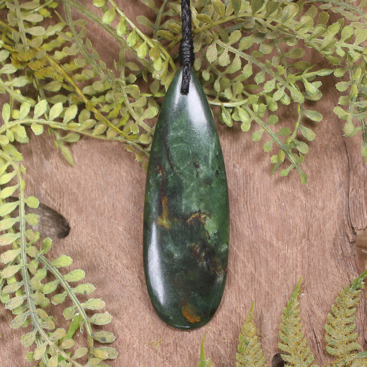 Kawakawa Pounamu Roimata Pendant - NZ Greenstone