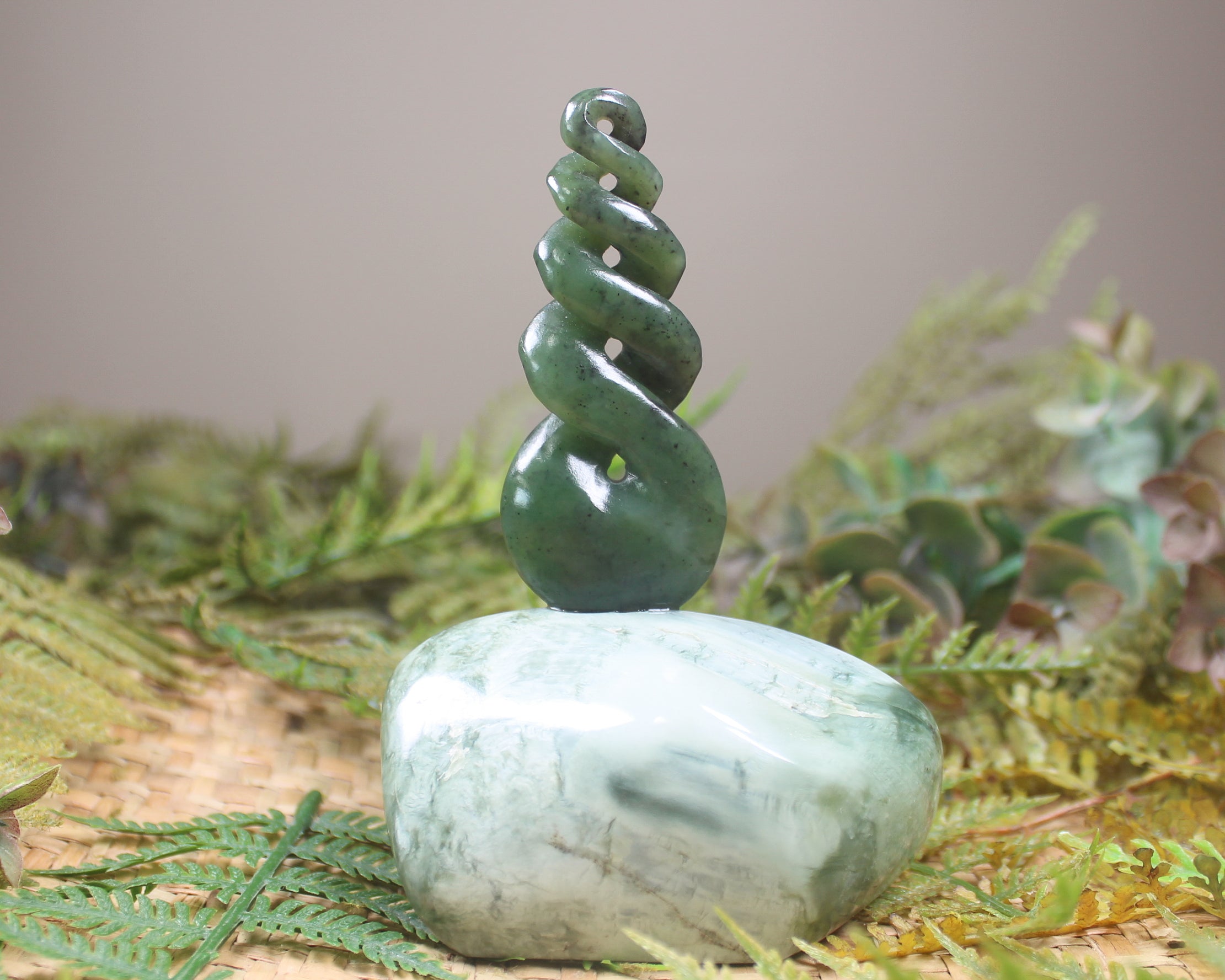 Twist Sculpture carved from Hapopo Pounamu - NZ Greenstone