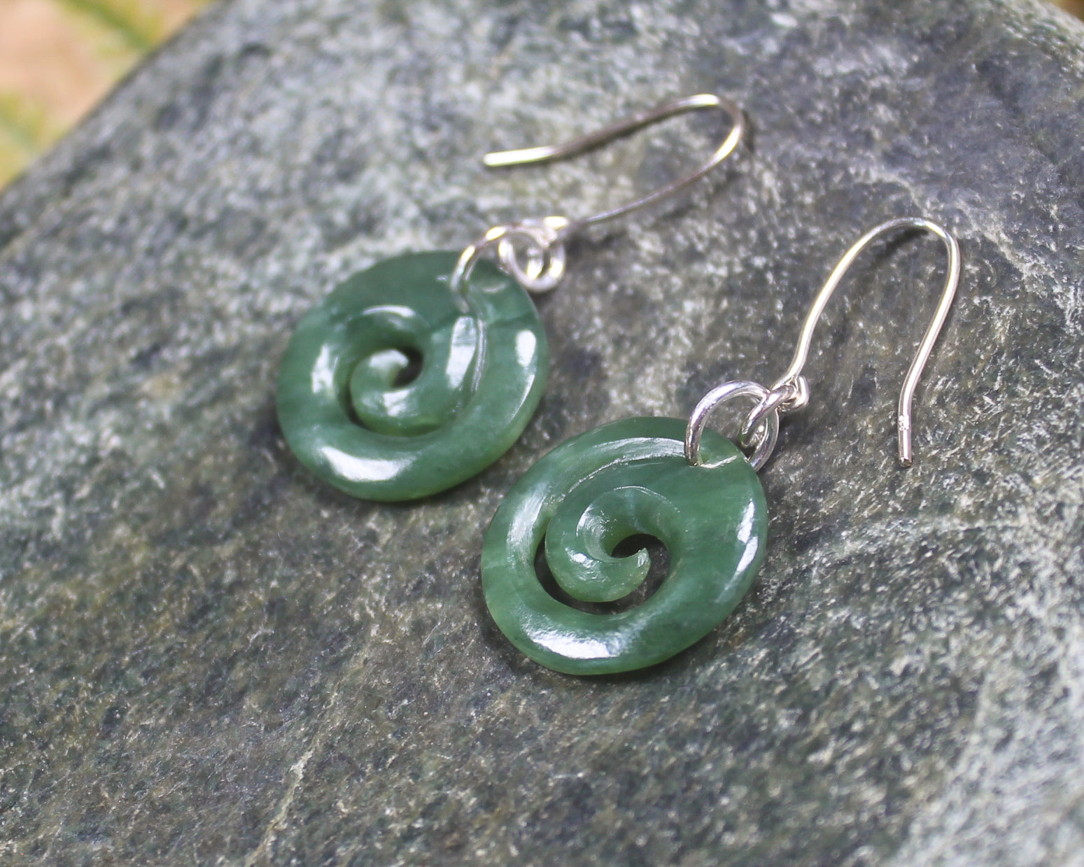 NZ Greenstone Koru Earrings (AZ452) Hapopo Pounamu