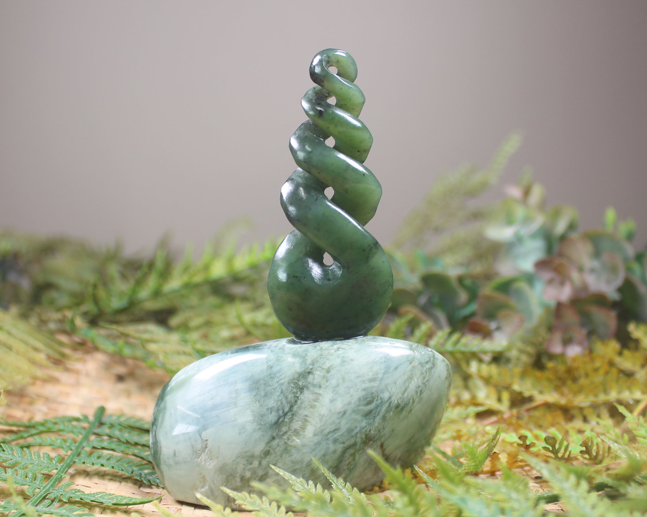 Twist Sculpture carved from Hapopo Pounamu - NZ Greenstone