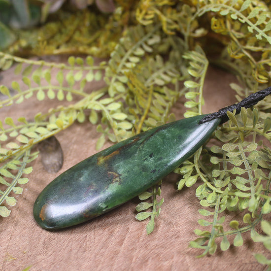 Kawakawa Pounamu Roimata Pendant - NZ Greenstone