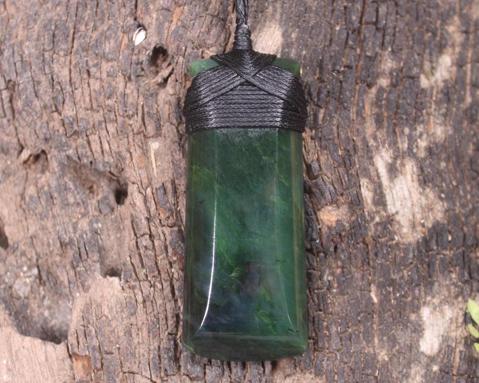 Kawakawa Pounamu Toki