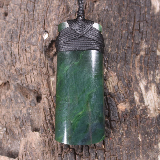 Kawakawa Pounamu Toki
