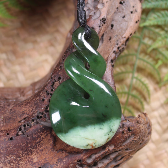 Twist carved from Rimu Pounamu - NZ Greenstone