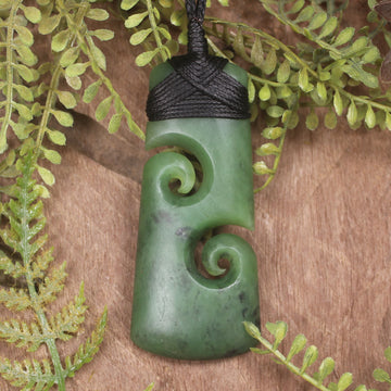 Hapopo Pounamu Toki with Koru - NZ Greenstone