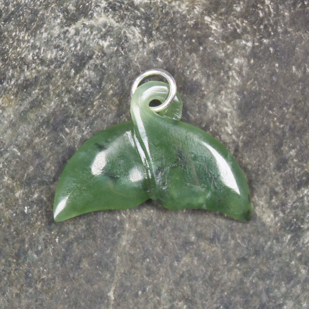 Hapopo Pounamu pendant set in Sterling Silver - NZ Greenstone