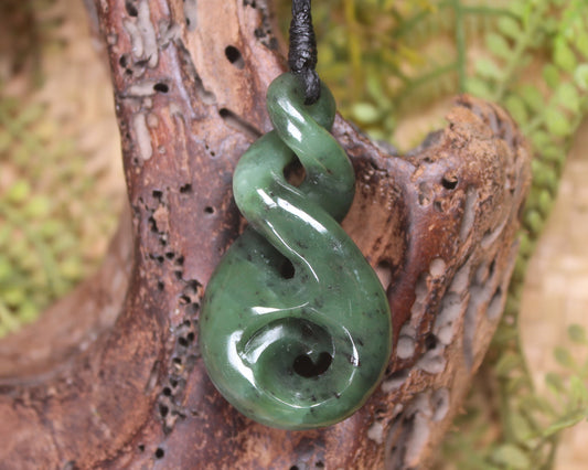 Hapopo Pounamu Koru Twist pendant - NZ Greenstone