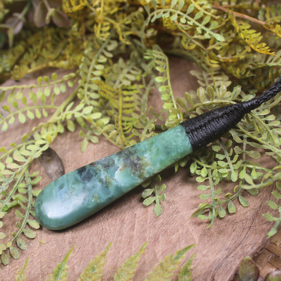 Inanga Pounamu Roimata Pendant - NZ Greenstone