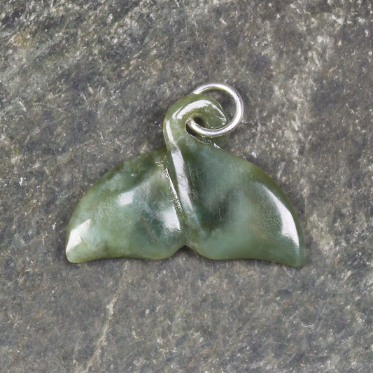 Inanga Pounamu pendant set in Sterling Silver - NZ Greenstone