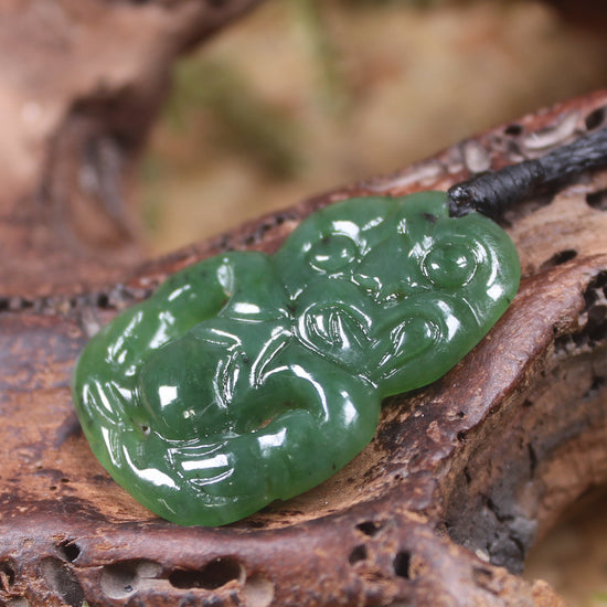 Hapopo Pounamu Hei Tiki - NZ Greenstone