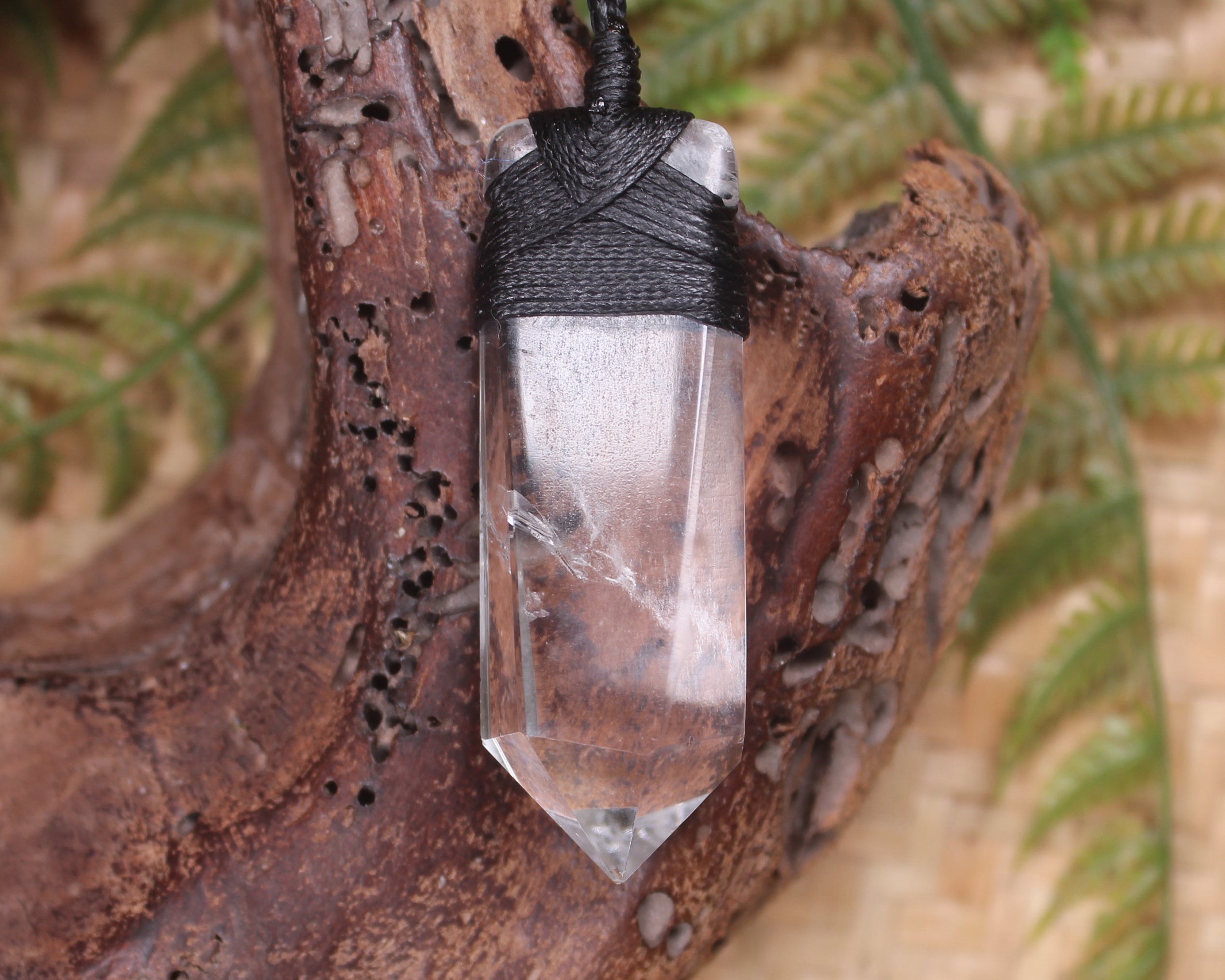 Clear Quartz Medium Point Pendant (BE464)