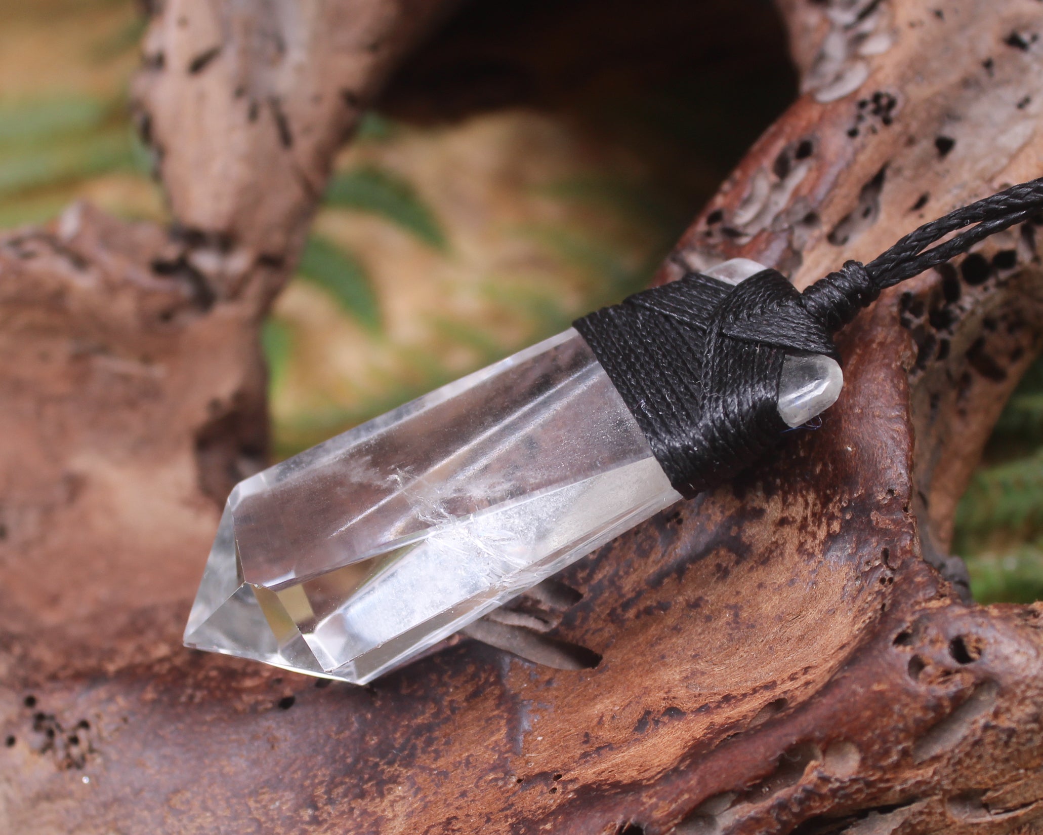Clear Quartz Medium Point Pendant (BE464)