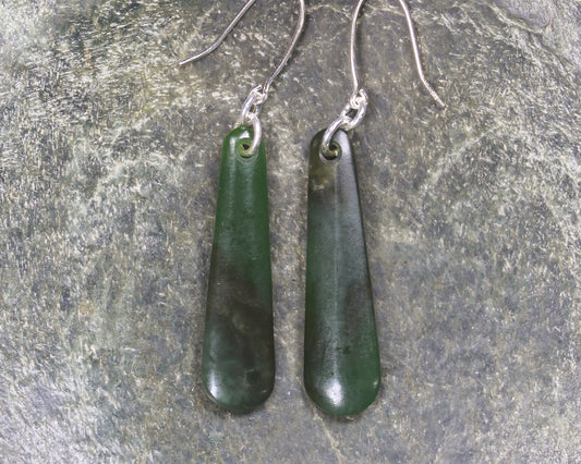 Roimata or Teardrop earrings carved from Kawakawa Pounamu - NZ Greenstone